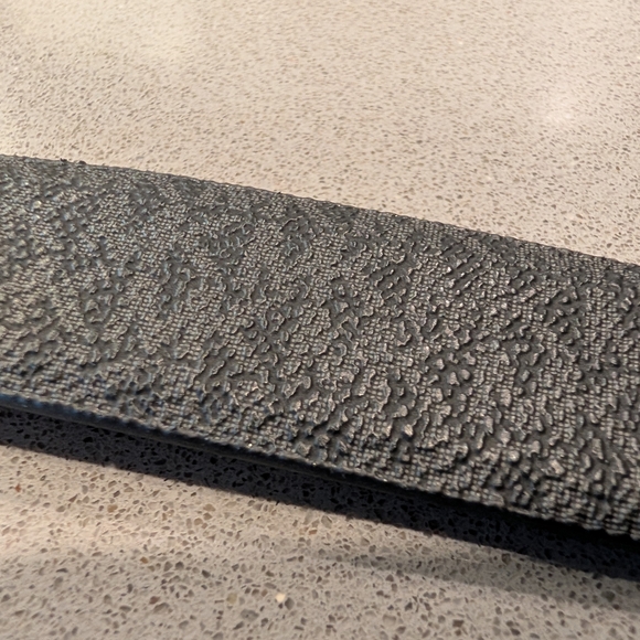 Michael Kors Women's Belt in Black with Gold Buckle - Picture 3 of 13